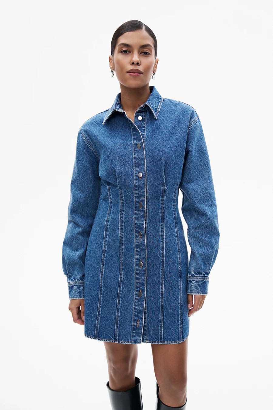 Soft knit crewneck sweater from MustHave